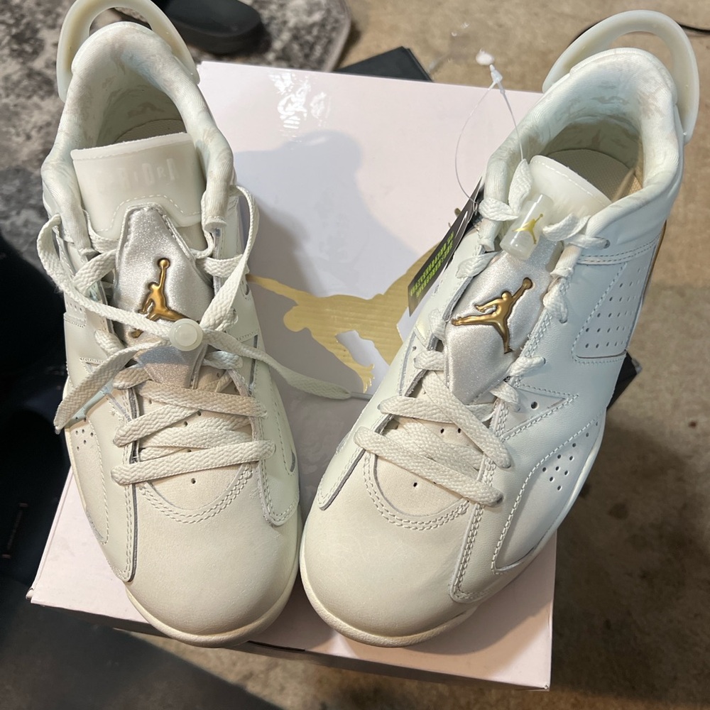 Jordan Retro 6 Low White and Gold Sneakers - Picture 3 of 5